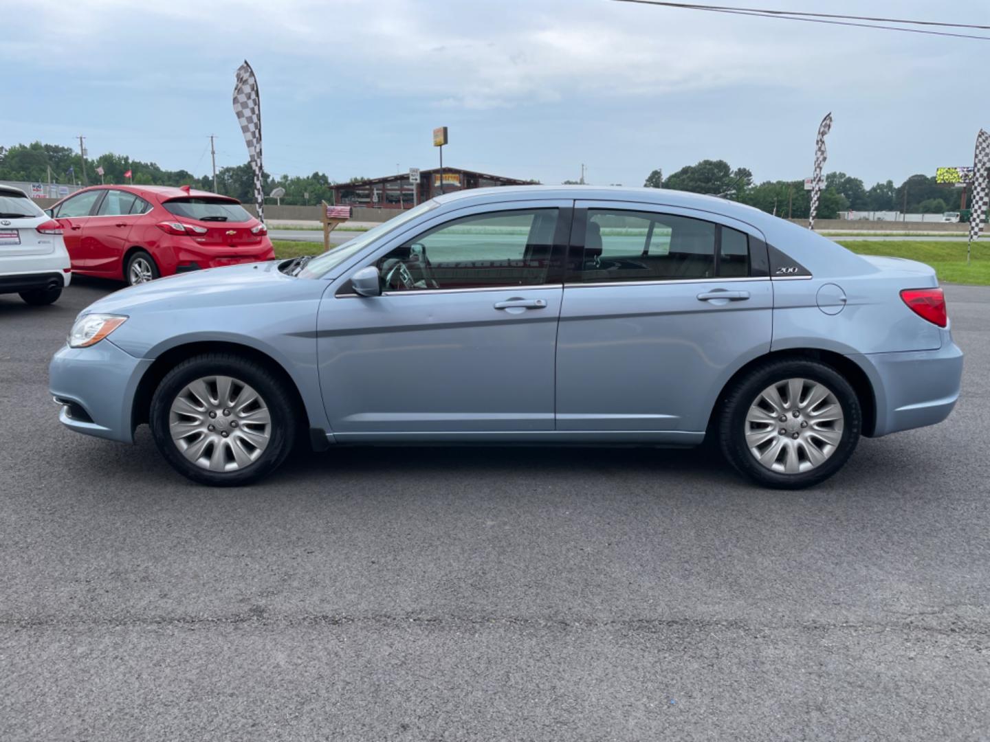 2014 Blue Chrysler 200 (1C3CCBAB0EN) with an 4-Cyl, 2.4 Liter engine, Automatic, 4-Spd transmission, located at 8008 Warden Rd, Sherwood, AR, 72120, (501) 801-6100, 34.830078, -92.186684 - Photo#4